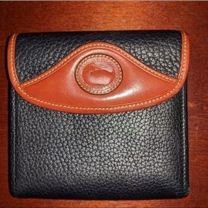Vintage Dooney & Bourke Kiss Lock Wallet